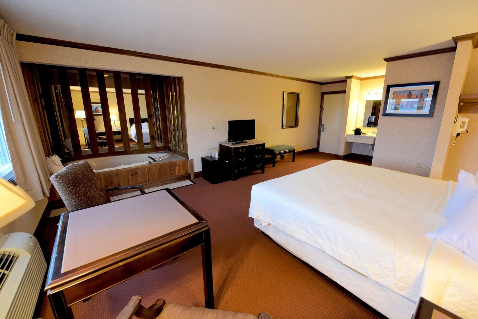 Days Inn By Wyndham Mackinaw City - Lakeview Extérieur photo