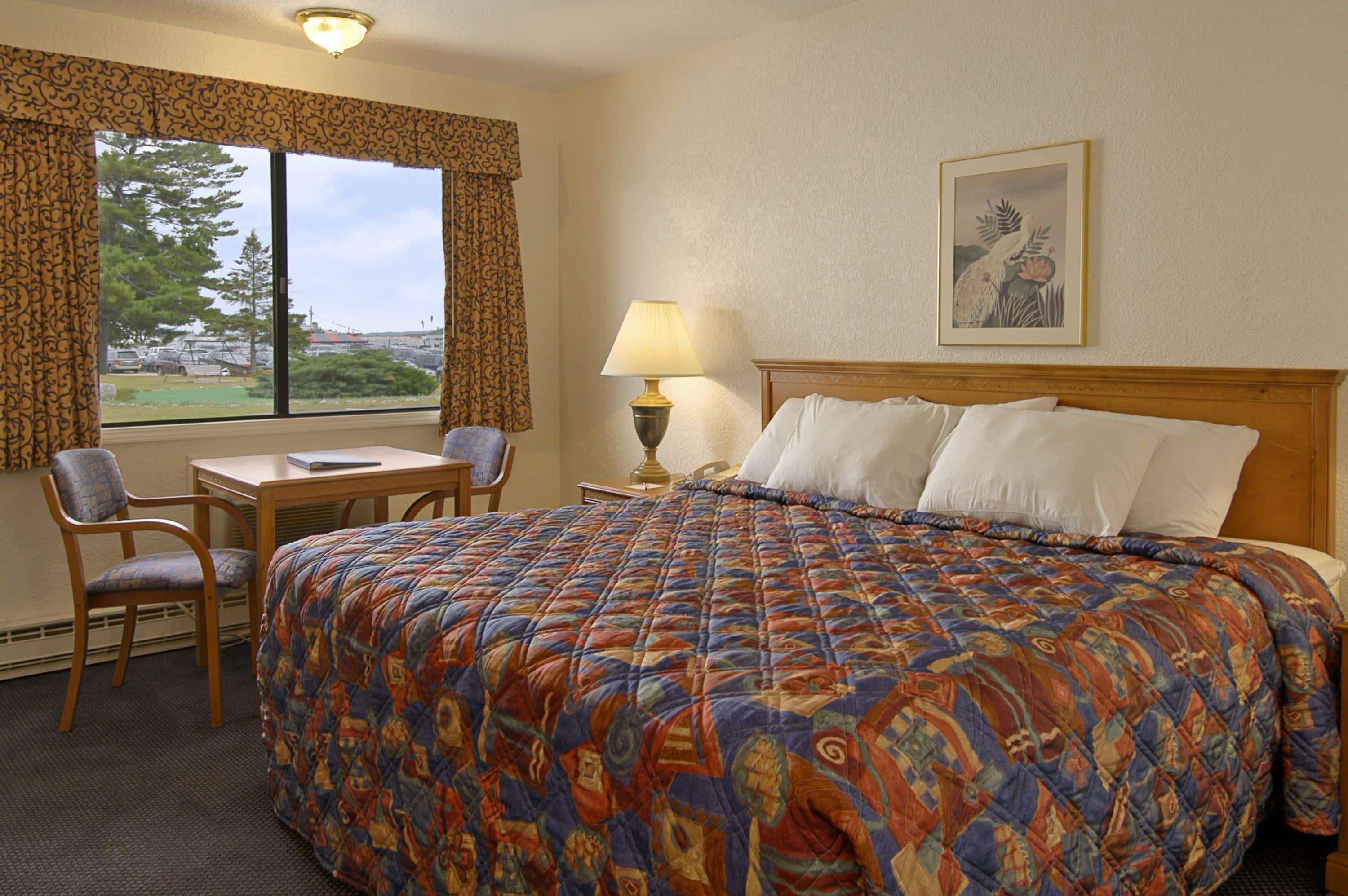 Days Inn By Wyndham Mackinaw City - Lakeview Extérieur photo