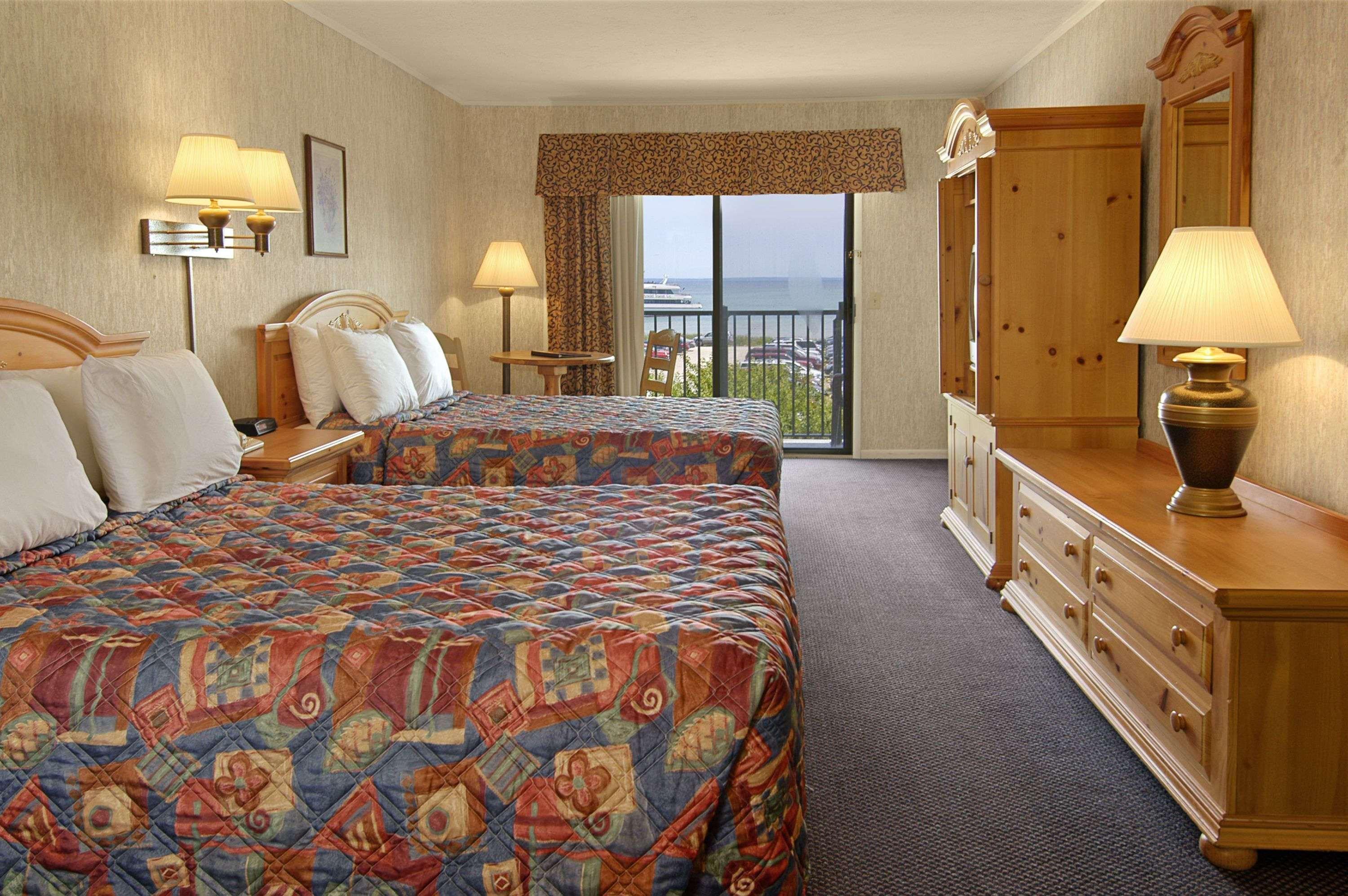 Days Inn By Wyndham Mackinaw City - Lakeview Extérieur photo