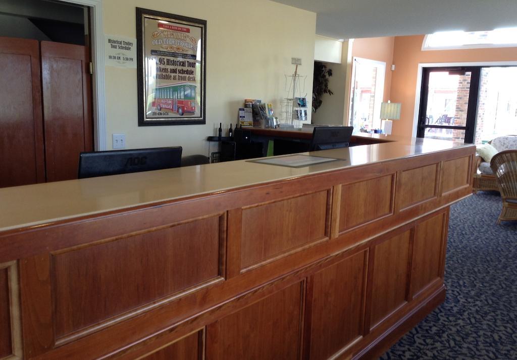 Days Inn By Wyndham Mackinaw City - Lakeview Extérieur photo